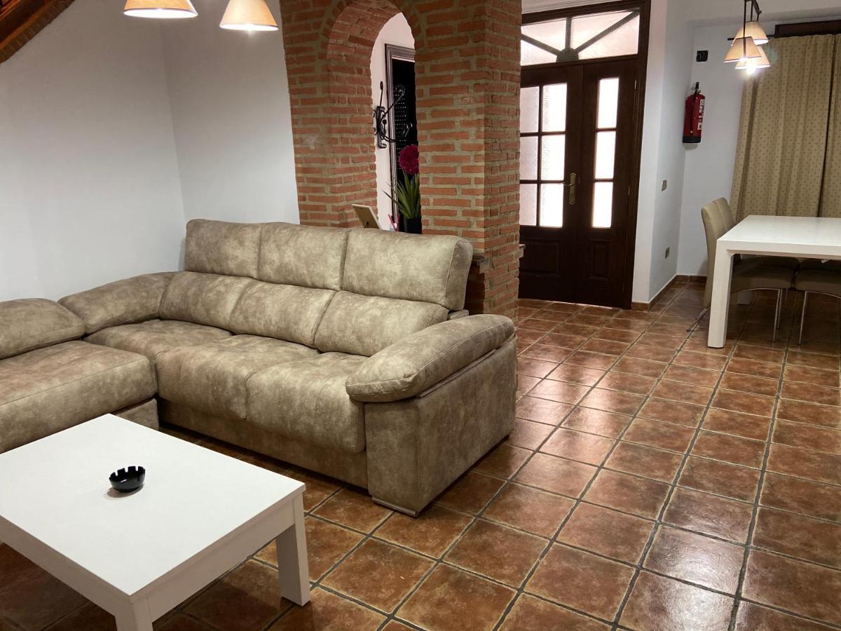 Vivienda Rural Los Tajos De Setenil Setenil De Las Bodegas Exterior photo